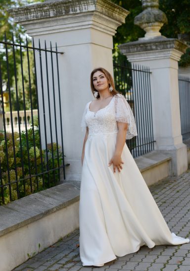 Curvy-Brautkleid