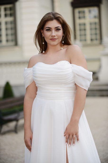 Curvy-Brautkleid